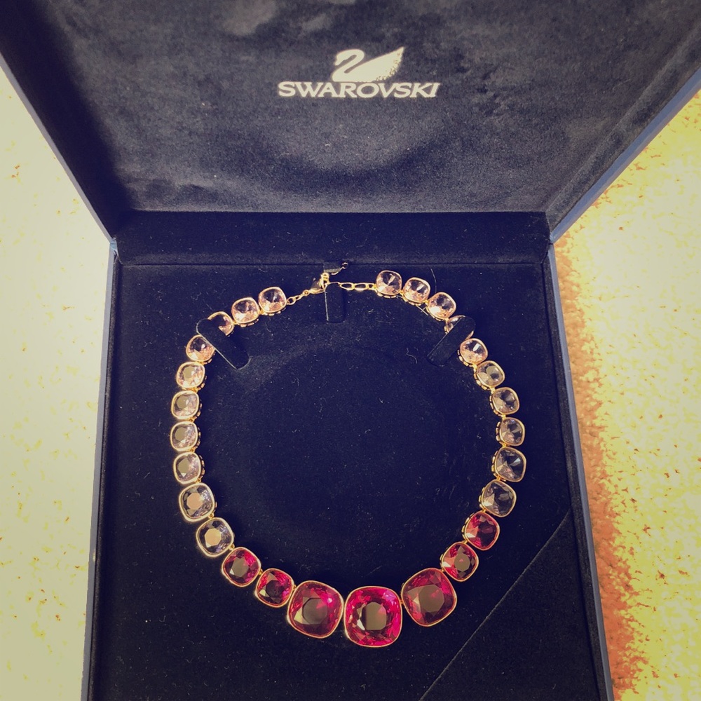 Swarovski necklace never used